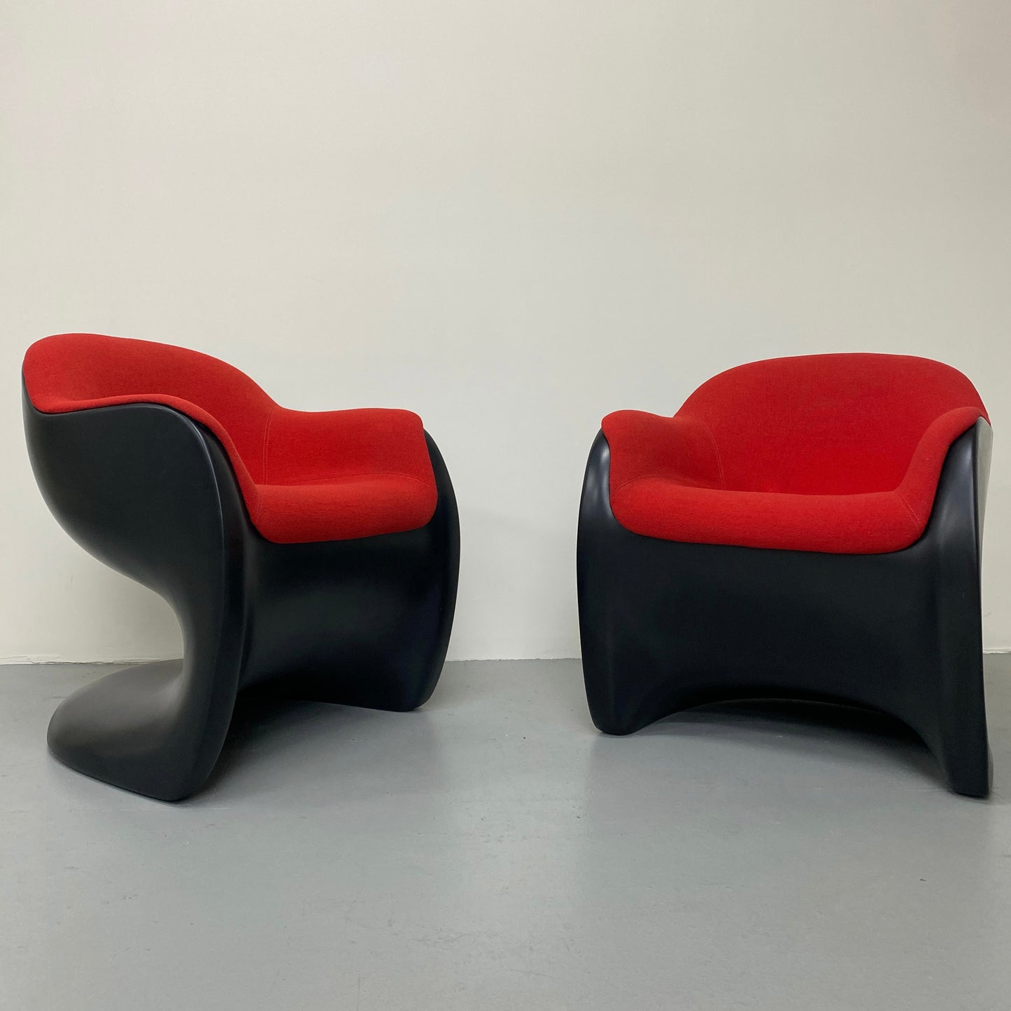 LOLA CHAIRS BY DON T. CHADWICK