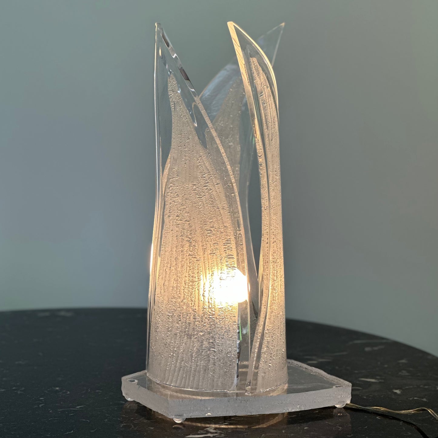 1994 LUCITE LAMP BY ACRYLICORE