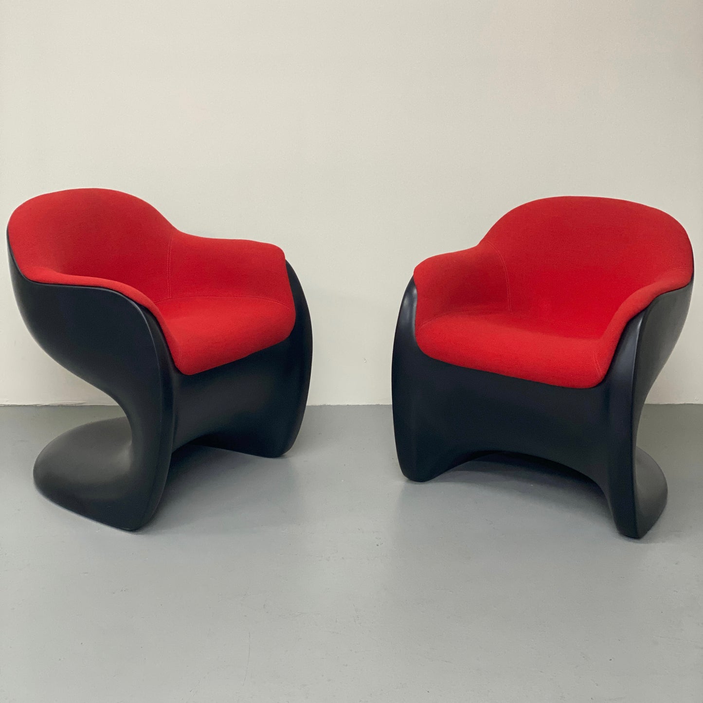 LOLA CHAIRS BY DON T. CHADWICK