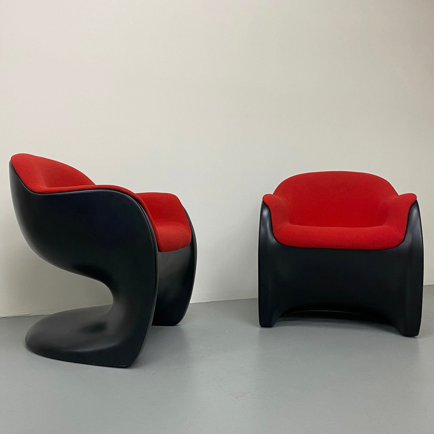 LOLA CHAIRS BY DON T. CHADWICK